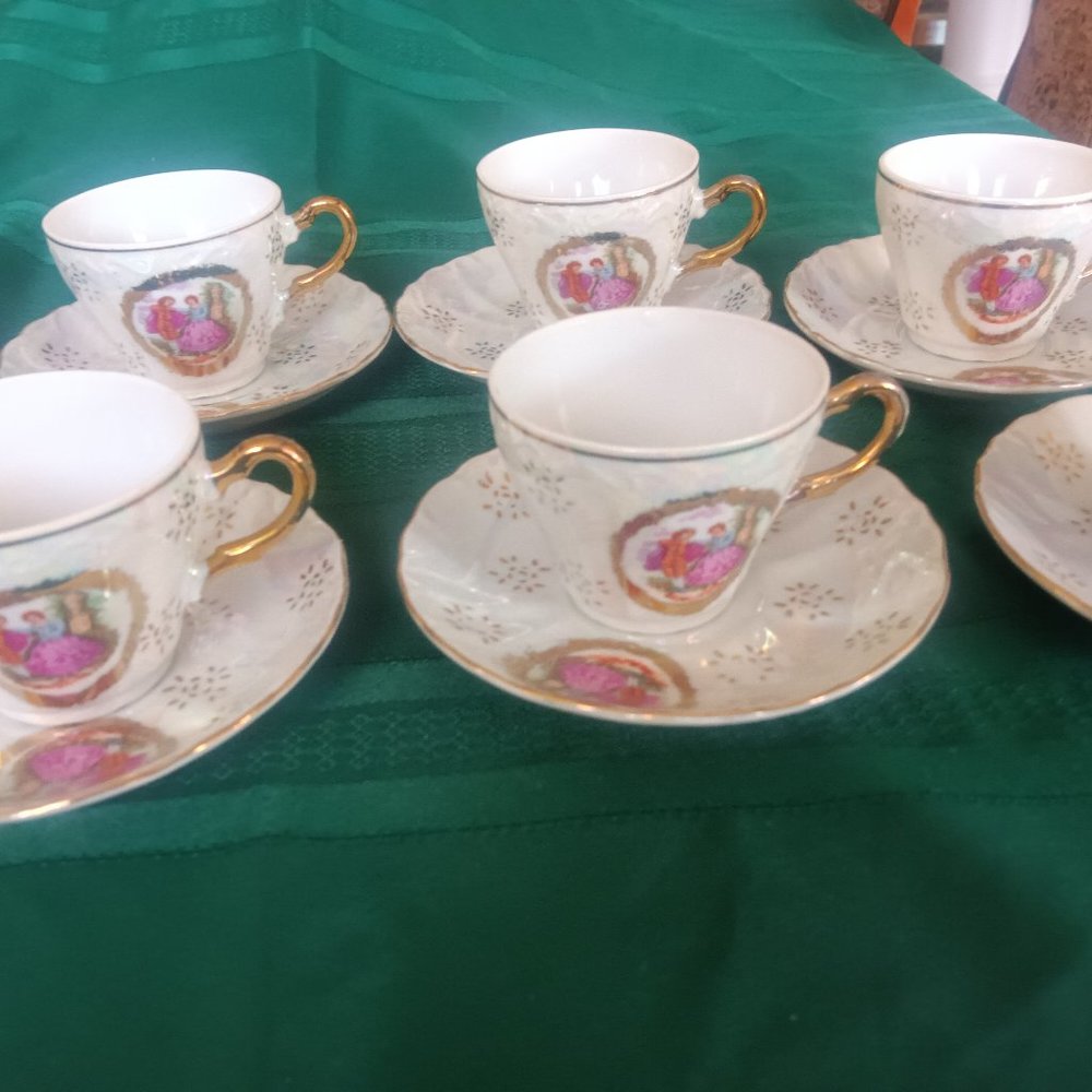 JAPANIS 6 SMALL AND DELICATE COFFEE CUPS WITH SOUCERS